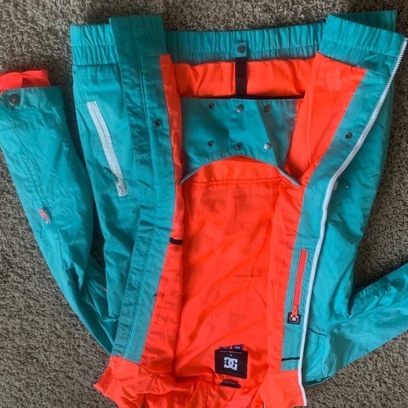 DC Riji Snowboard Jacket Sz L - Picture 3 of 8